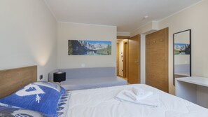 1 bedroom, iron/ironing board, free WiFi, bed sheets