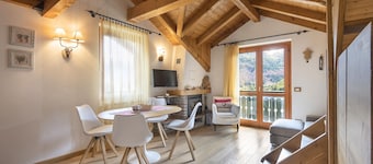 Sunshine - Two Bedroom Apartment, Sleeps 4