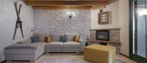 智能電視、壁爐