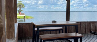 Santa Fe Lake Front with Canal for your Boat