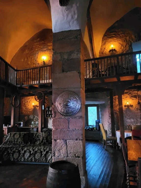Hermannstein Castle - Knights' Hall - Wetzlar