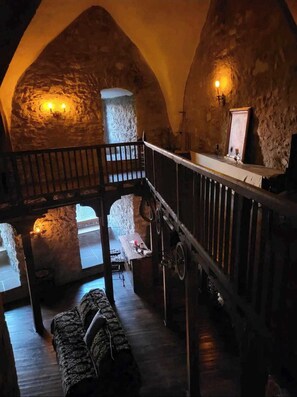 Interior - Hermannstein Castle - Knights' Hall (Wetzlar)