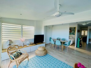 2 soverom, strykejern/-brett, reiseseng for barn og wi-fi