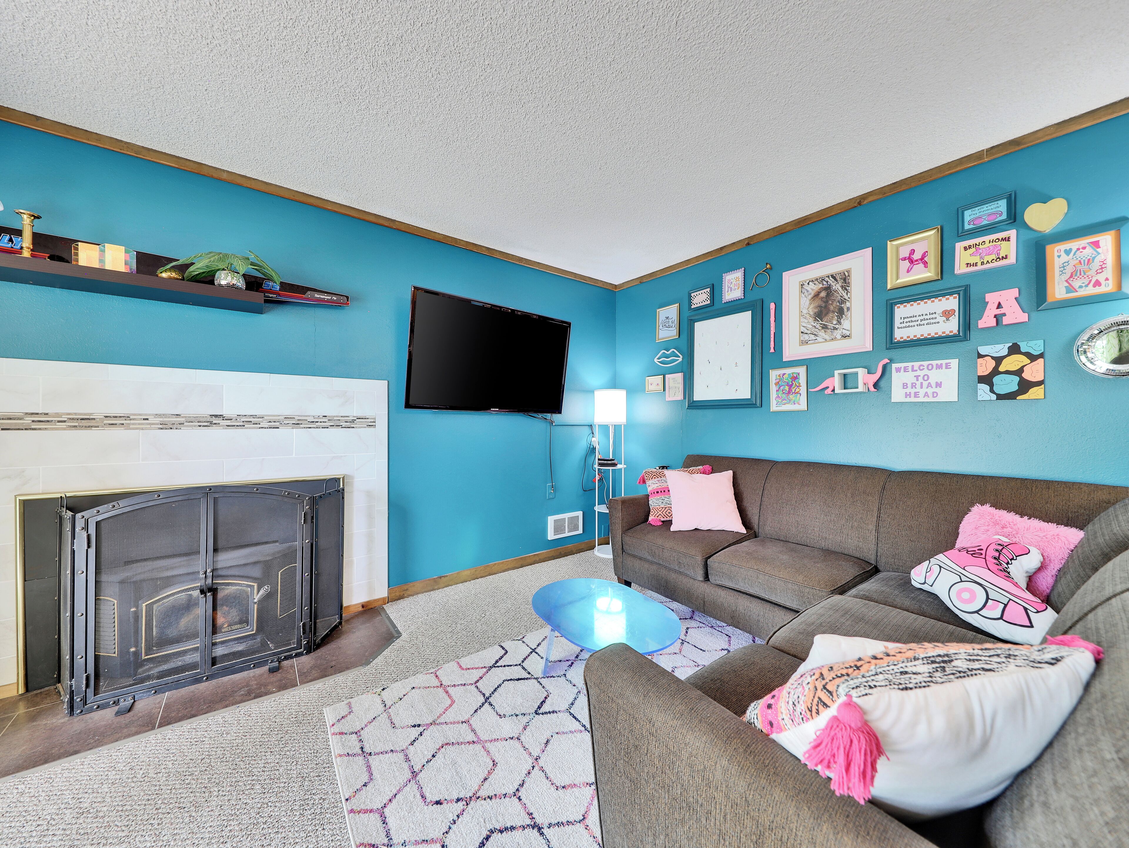 Ski & Adventure Condo 4 Minutes to Giant Steps