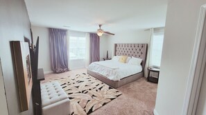 7 Schlafzimmer, Schreibtisch, Bügeleisen/Bügelbrett, kostenloses WLAN