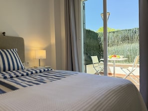 2 habitaciones, tabla de planchar con plancha, wifi y ropa de cama