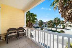 House | 5 bedrooms - Blue Lagoon Beach House (Gulf Shores)