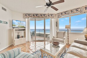 Apartment | 2 bedrooms - Silver Beach 302 Beachfront 3rd Floor Pool (Orange Beach)