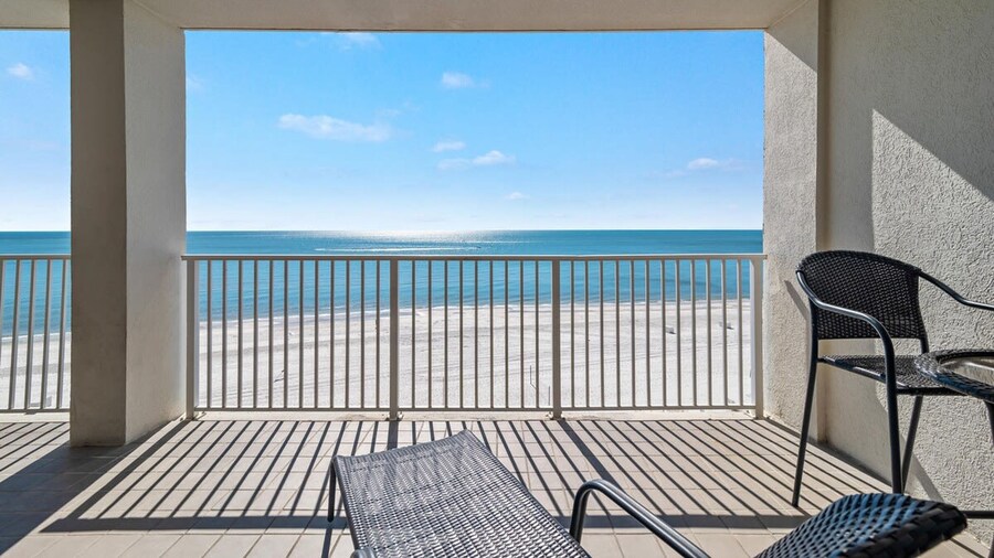 Windward Pointe 804- Sleeps 10 Beachfront Resort Amenities