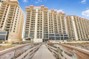 Apartment | 3 bedrooms - Phoenix II 2101-amenities Galore Beachfront (Orange Beach)