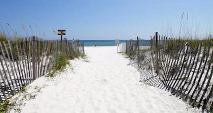 Gulfside Townhome 32 Beachfront Townhouse w Pool