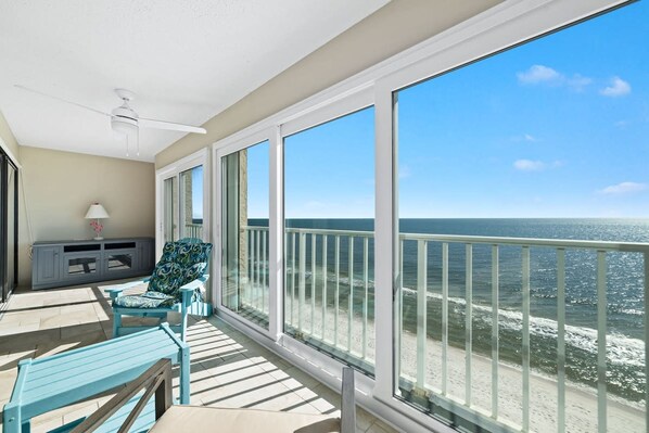 Apartment | 2 bedrooms - Edgewater 82- Floor to Ceiling Glass Doors (Gulf Shores)