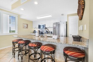 Apartment | 3 bedrooms - Emerald Key 603 Corner-unit Low-density 3 BR (Orange Beach)