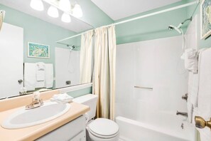 Apartment | Bathroom - Portside 204 Best of Beach Bay (Pensacola)