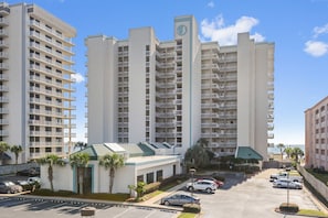 Apartment | 3 bedrooms - Shoalwater 906 3 3 Gulf-front Corner-unit (Orange Beach)