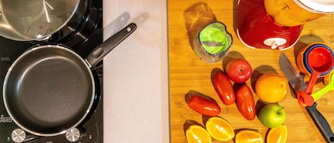 Apartment | Food and drink