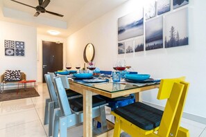 Apartment | Dining - Urban Oasis Kuala Lumpur Apartment Sleeps 6 (Kuala Lumpur)
