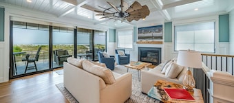 Luxury BeachFront with Plunge Pool and Elevator! 6BR/7BA! Full Linen Service!