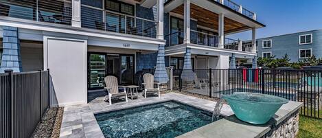 Piscina all'aperto, una piscina riscaldata