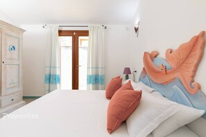 3 chambres, fer et planche à repasser, Wi-Fi gratuit, draps fournis