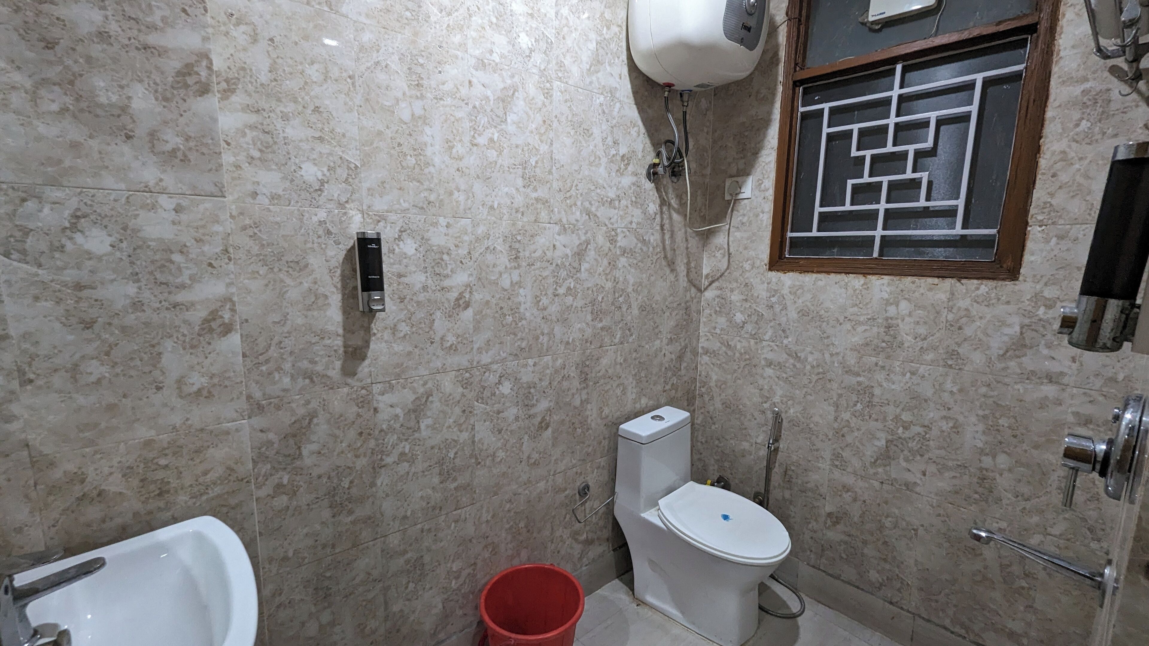 Classic Double Room, Balcony, City View | Bathroom | Shower, slippers, towels, soap