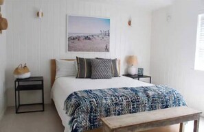 1 Schlafzimmer, Reisekinderbett, kostenloses WLAN, Bettwäsche