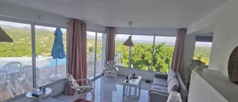 1 slaapkamer, een strijkplank/strijkijzer, wifi, beddengoed