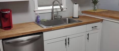 Microonde, forno, piano cottura, lavastoviglie