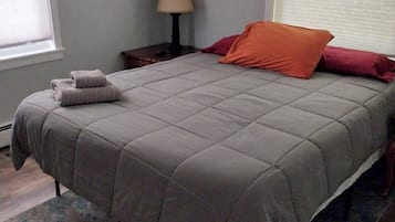 2 bedrooms, WiFi, bed sheets