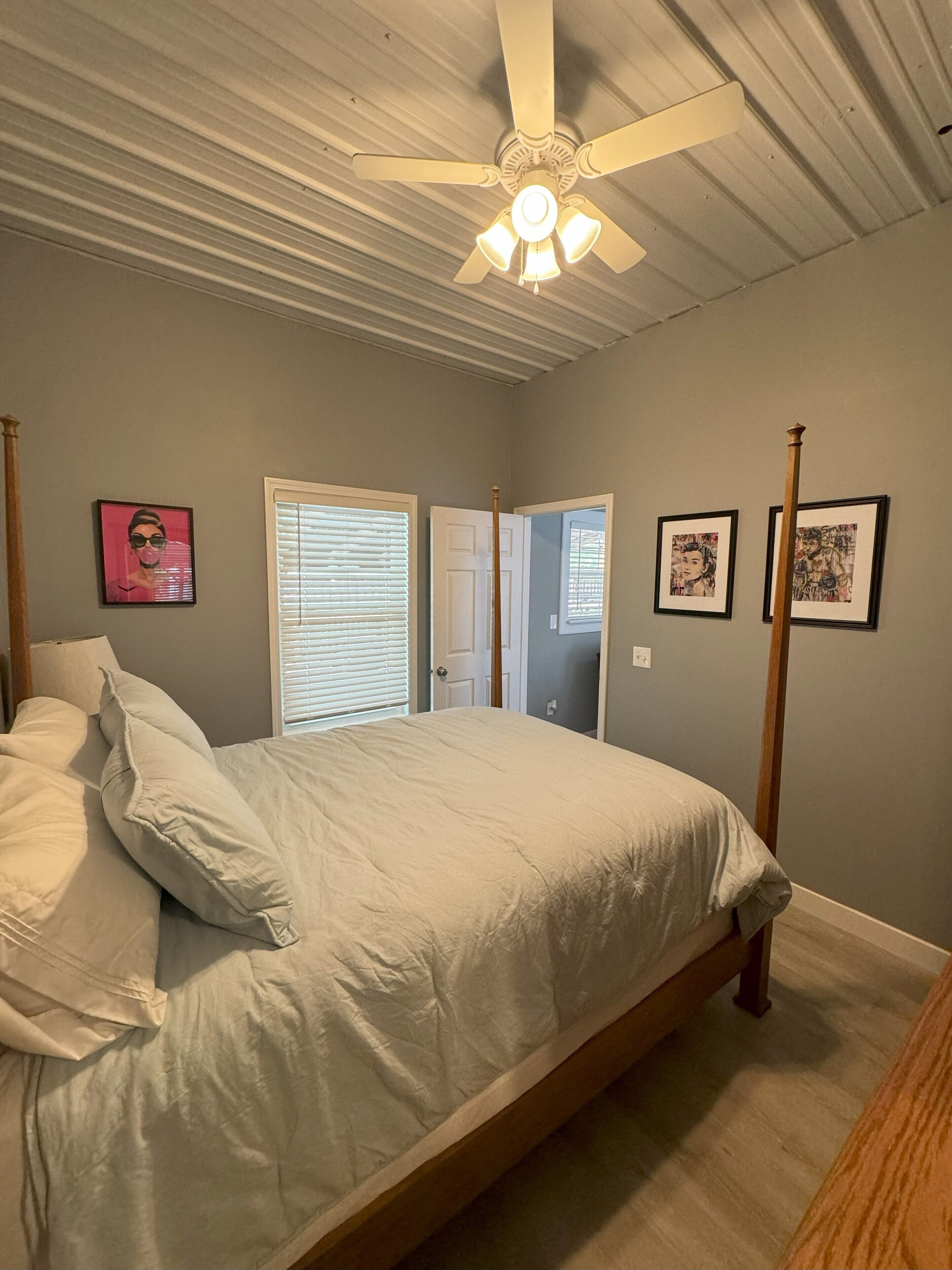 2 habitaciones, tabla de planchar con plancha y wifi gratis 