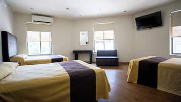 Standard Triple Room | In-room safe, blackout drapes, free WiFi, bed sheets