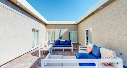 3-D Tour my 14Bd/14B with Pool and Spa. Close to Airport, Strip & Conventions