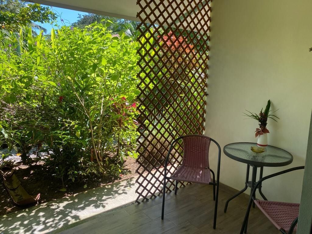 Apartment, 1 Schlafzimmer, Kochnische, Poolseite | Terrasse/Patio