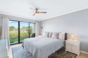 2 室のベッドルーム、アイロン / アイロン台、WiFi、ベッドシーツ