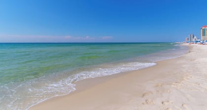 Beach, Pools, Tennis, Fitness, Sauna | Palmaway