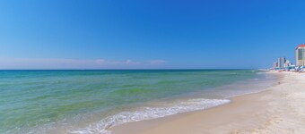 Beach, Pools, Tennis, Fitness, Sauna | Palmaway