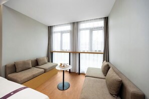 Room - Yilong Hotel (Beijing Shijingshan Gucheng Subway Station) (Beijing)