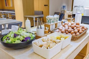 Restaurant - Yilong Hotel (Beijing Shijingshan Gucheng Subway Station) (Beijing)