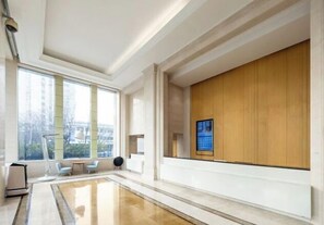 Interior - Yilong Hotel (Beijing Shijingshan Gucheng Subway Station) (Beijing)