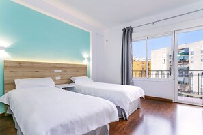 Desk, laptop workspace, blackout curtains, free WiFi - BLUESEA Torremolinos Centro (Torremolinos)