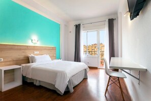 Desk, laptop workspace, blackout curtains, free WiFi - BLUESEA Torremolinos Centro (Torremolinos)