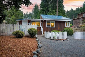 House (2 Bedrooms) | Front of property