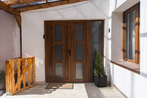 Property entrance - Midtown Sibiu - Cozy Apartment in Sibiu (Sibiu)