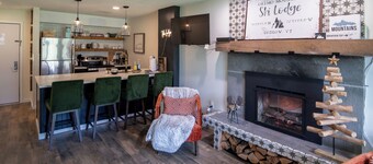 The Lodge-Modern Ski-Out/Ski-Out. Serene retreat Condo for the Outdoorsy type!