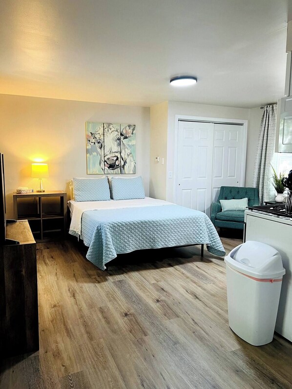 1 bedroom, WiFi, bed sheets