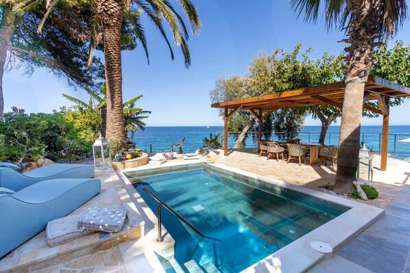 Imagen sin descripción, 1 de 33, botón