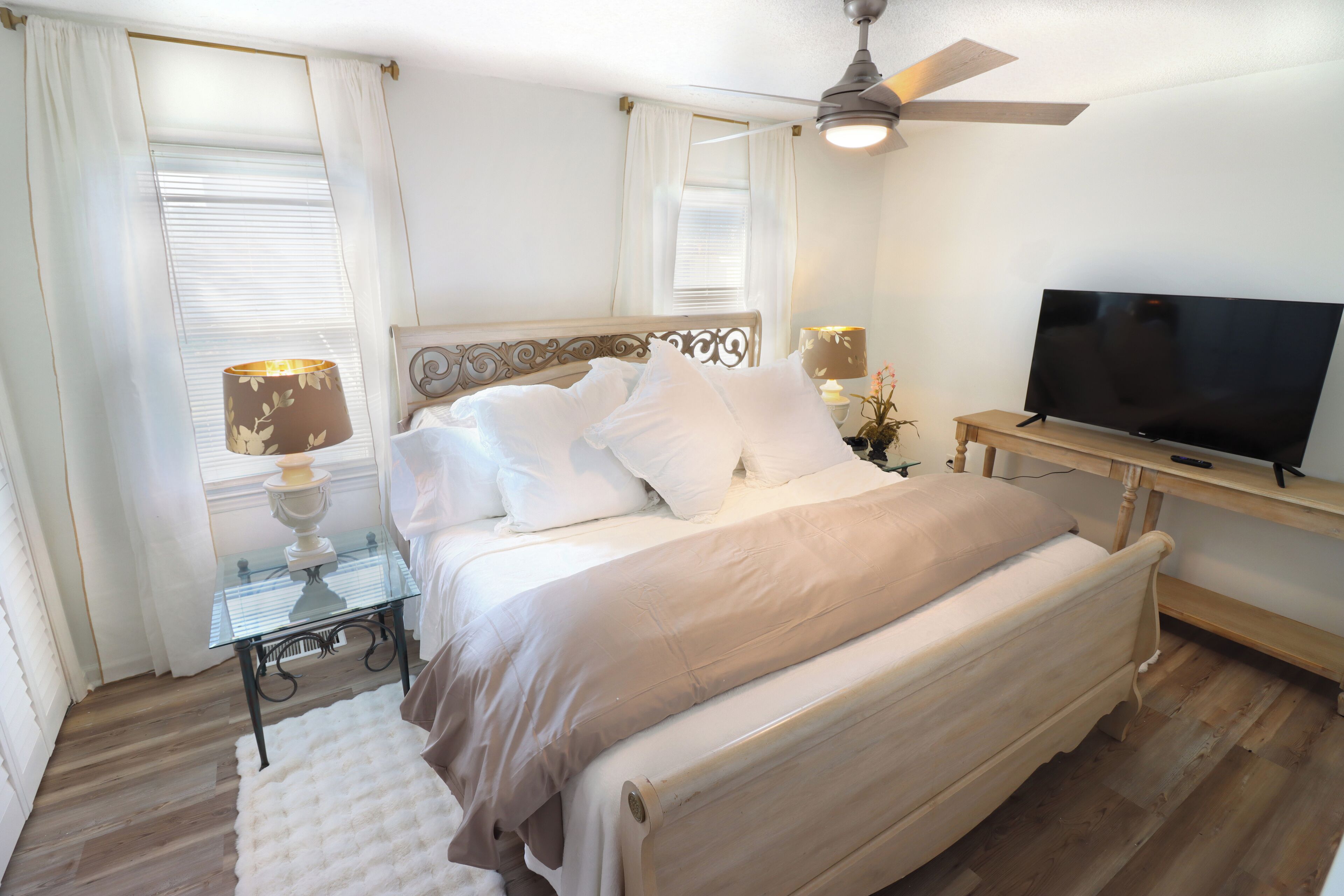 2 dormitorios, tabla de planchar con plancha, wifi y ropa de cama