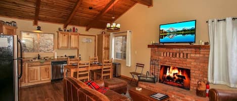 Smart TV y chimenea