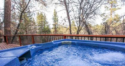Overlook Retreat- Awesome Views, Pets Welcome!