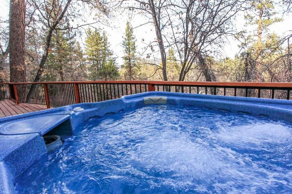 Baignoire à remous extérieure